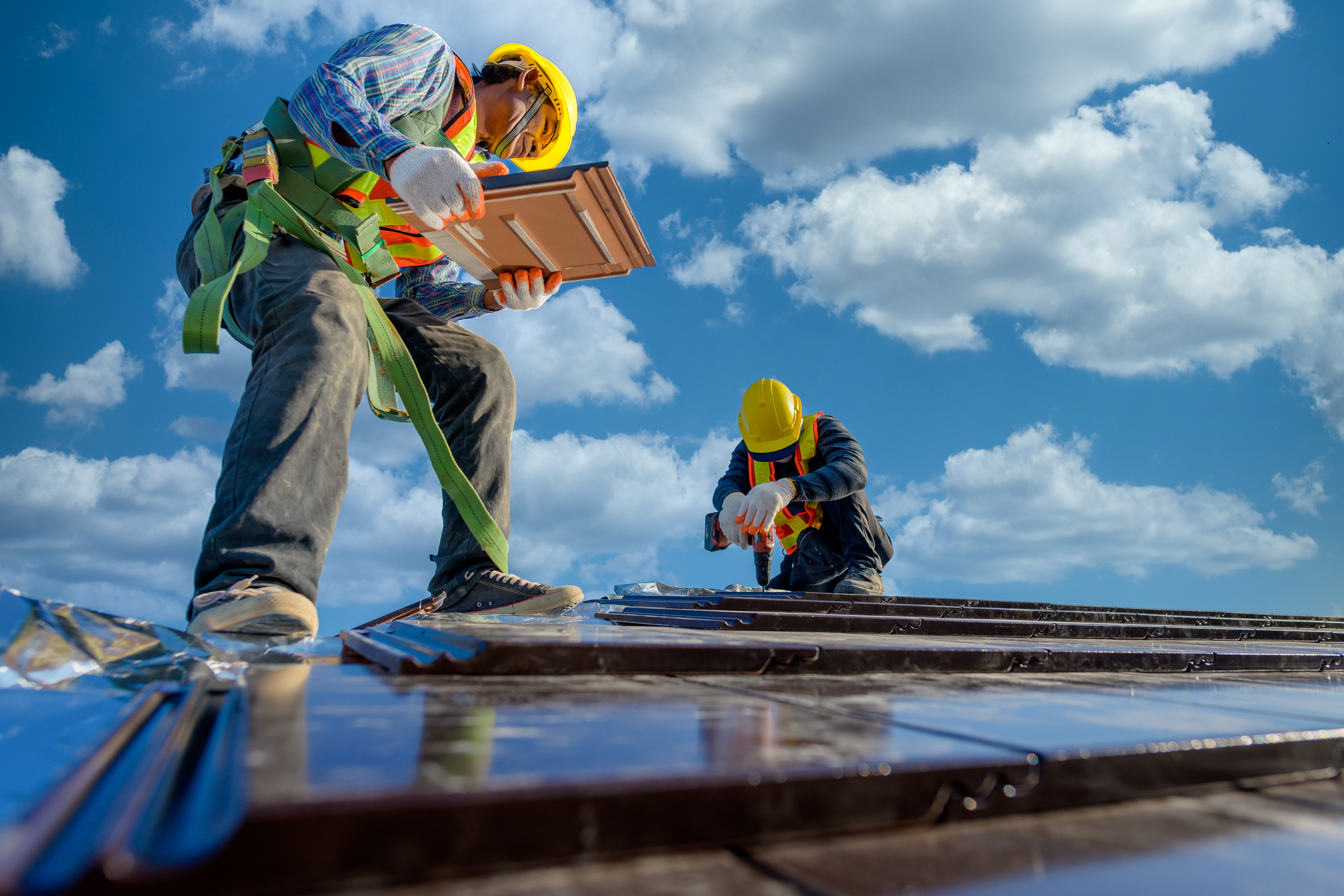 La sécurité sur les chantiers de couverture : équipements et bonnes pratiques